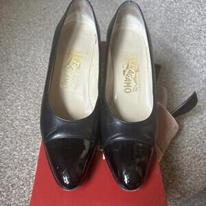 salvatore ferragamo womens shoes,size 4, Black Leather & Patent .